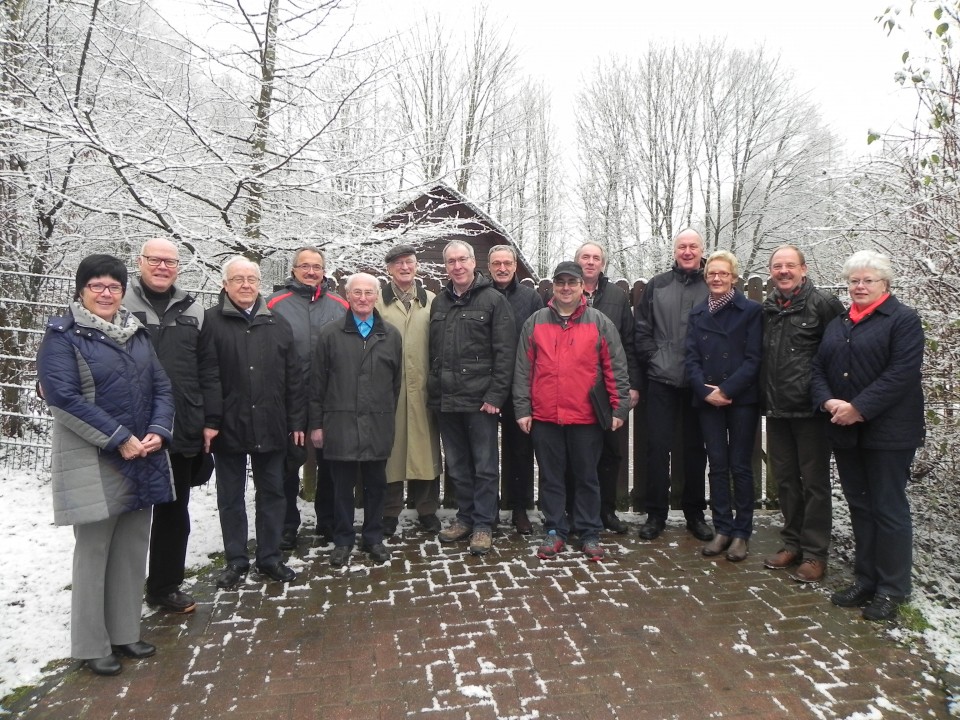 Gruppenbild des CDU-Gemeindeverbandes Delligsen-Grnenplan mit Mitgliedern des Vorstandes des DRK Grnenplan